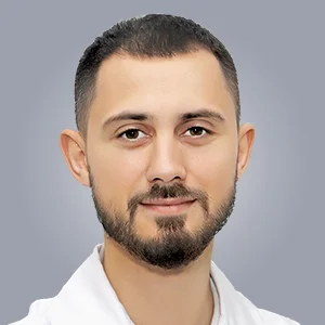 Хирург-имплантолог Ильяс Наме